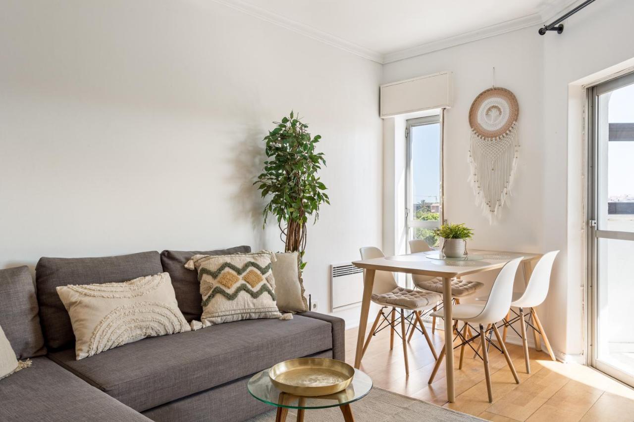Joivy Bright Bohemian Flat In Cascais Apartment Exterior photo